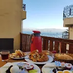 Yali Otel فندق