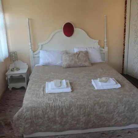 Yali Otel 2*