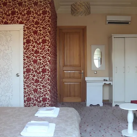 Yali Otel 2* Prinseneilanden