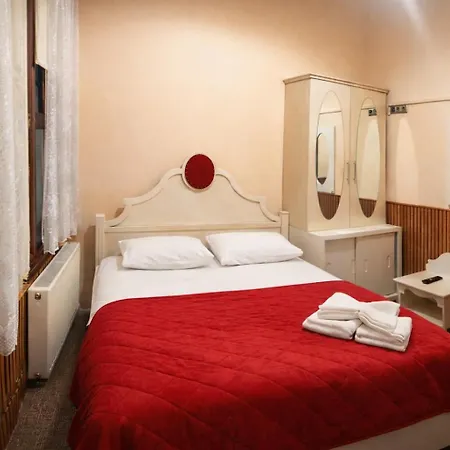 فندق Yali Otel 2*