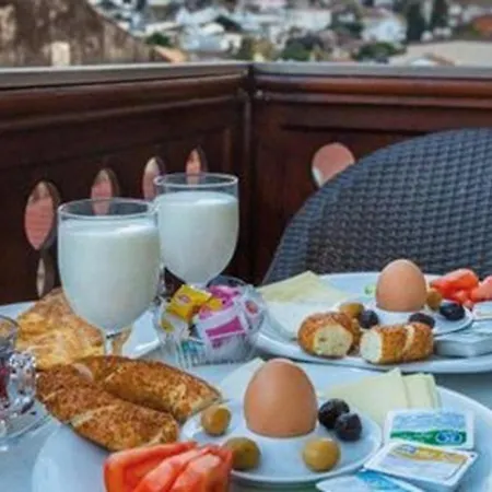 فندق Yali Otel 2*